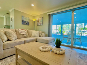 Relaxing pool home on the water near downtown overlooking the Manatee River